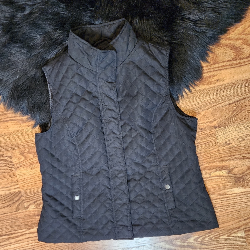 Christopher & Banks Black Quilted Vest Snap Closures Women's Size L